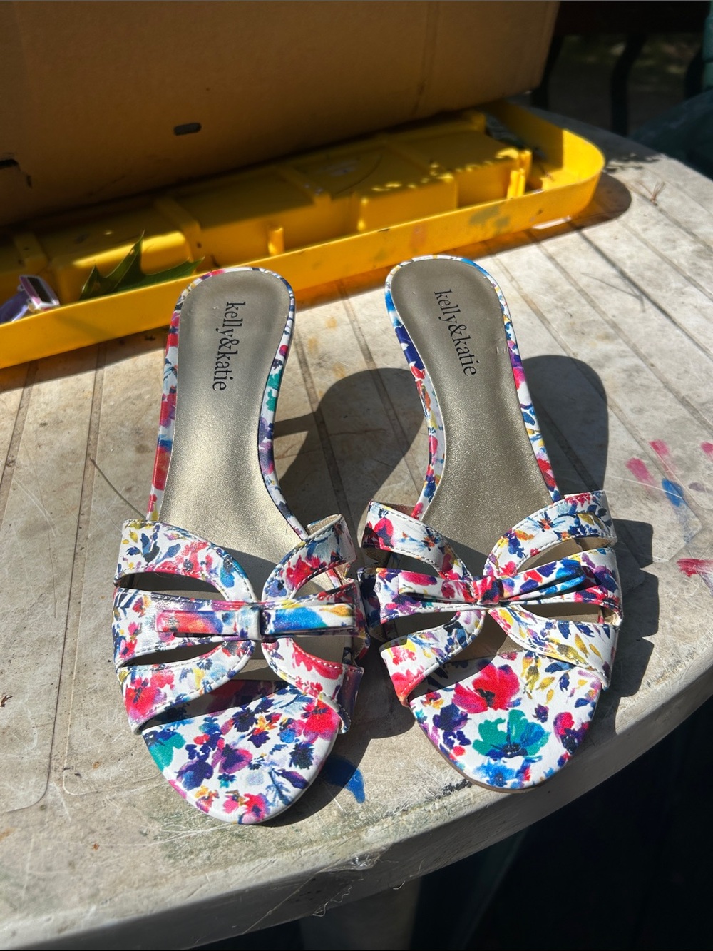 Kelly & Katie Floral Bow Slide Sandals in White Multicolor